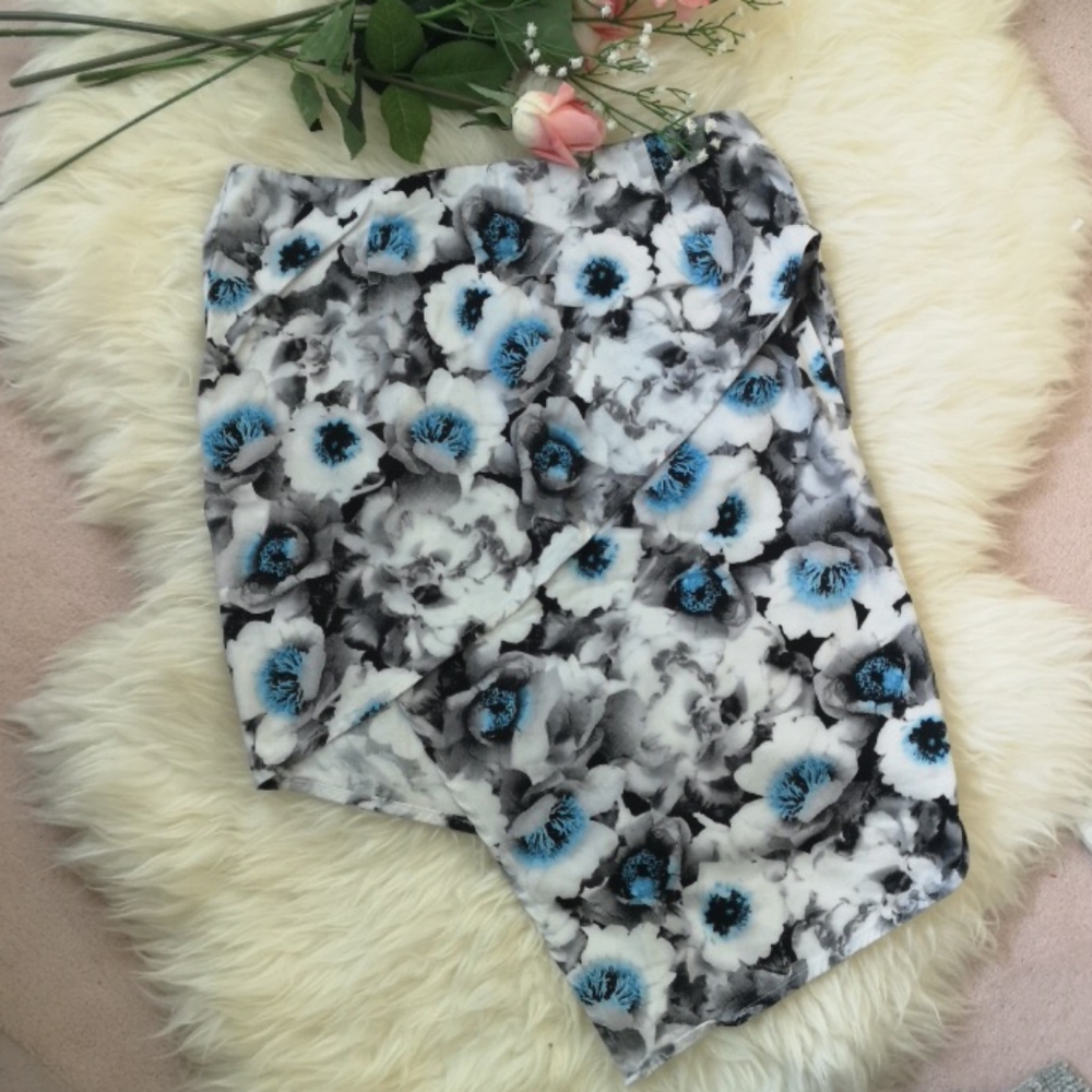 JAASE Assymetric Skirt with Blue Graphic Floral